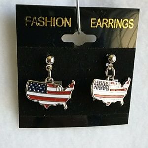 Womens map of USA post earrings